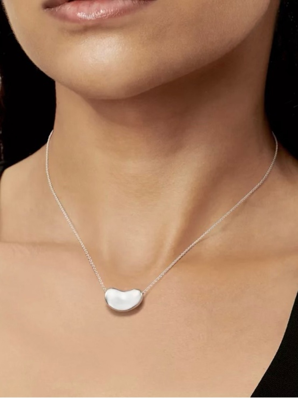 Tiffany & Co. Sterling Silver Elsa Perriti 18 mm Bean Pendant Necklace
